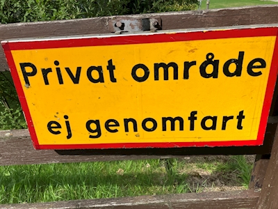 Swedish no trespassing sign
