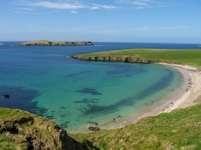 Strand på Shetlandsöarna