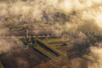 Torre nella nebbia