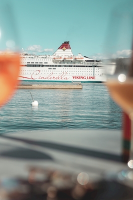 a drink with the cruise-ship 
