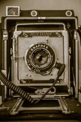 Stary aparat fotograficzny (2)