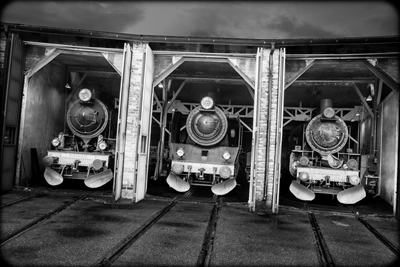 Trzy lokomotywy parowe