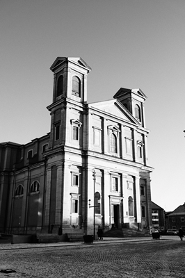 Kerk in zwart-wit