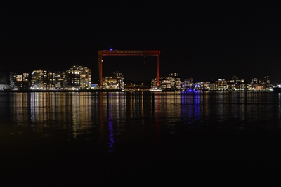 Eriksberg de noche (Gotemburgo).