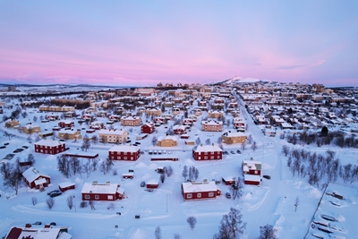 Wschód słońca w mieście Kiruna