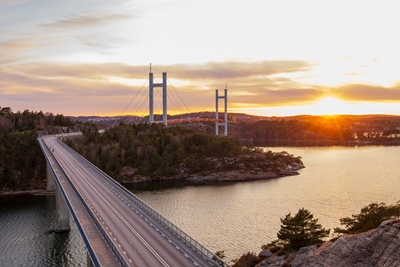 Ponte di Tjörn al tramonto