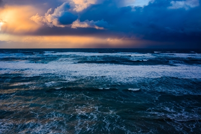 Sturm über dem Mittelmeer