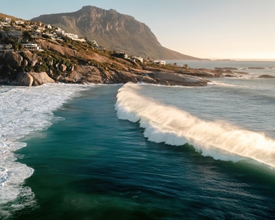 Waves of Cape Town