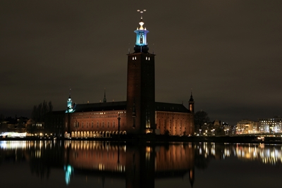 Stadhuis van Stockholm bij nacht