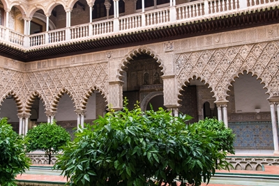 Patio de Doncellas v Seville 