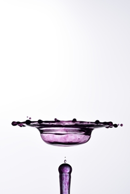 Gota de agua violeta