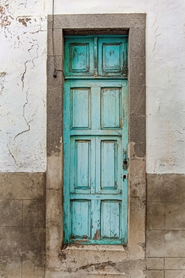 Door with patina, light blue