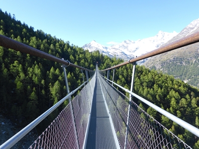 Mutprobe: 494 m Hängebrücke!