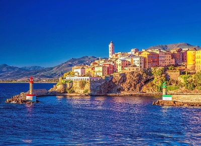 Mořské pobřeží Korsiky 
