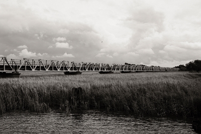 Puente levadizo abandonado