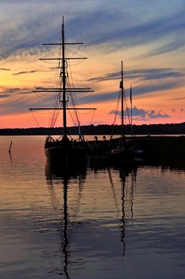 Skib ved solnedgang