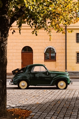 Auto d'epoca verde a Stoccolma
