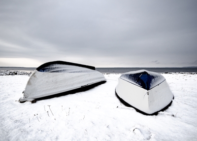 Deux bateaux en hiver