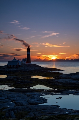 Tranöy Lighthouse in sunset