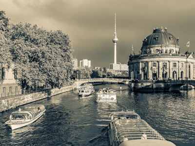 Excursion boats in Berlin
