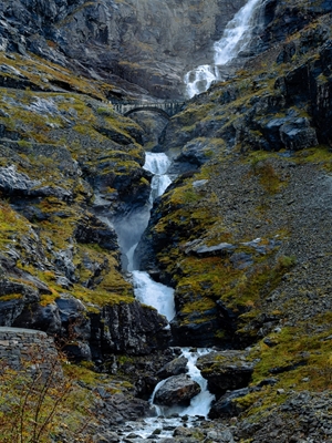 Trollstigen vattenfall