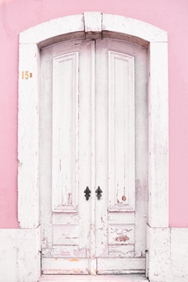The white door of Lisbon