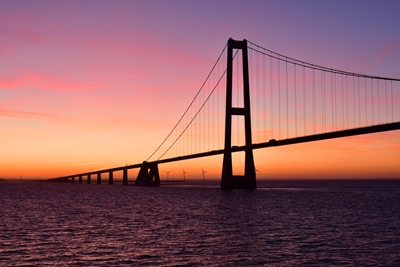 Große Belt Brücke Sonnenunterg