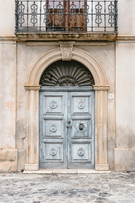 Italian door