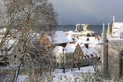 Uitzicht vanaf de kerkheuvel Visby