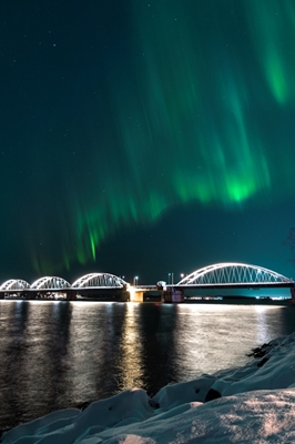 Aurora boreal sobre Bergnäsbron