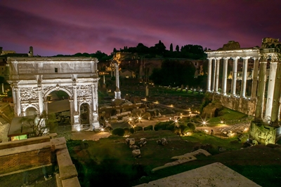 Řím - Forum Romanum v noci
