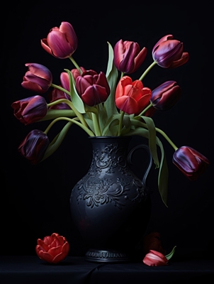 Fargerike tulipaner i vase