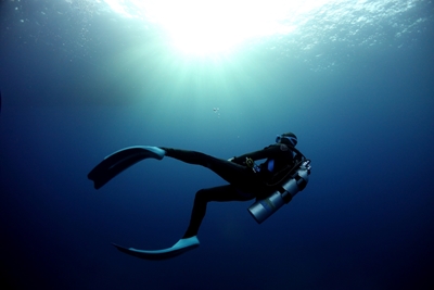 Mergulhador no Blue Underwater