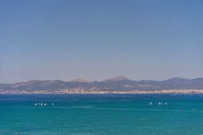 Mallorcan vuoret ja meri
