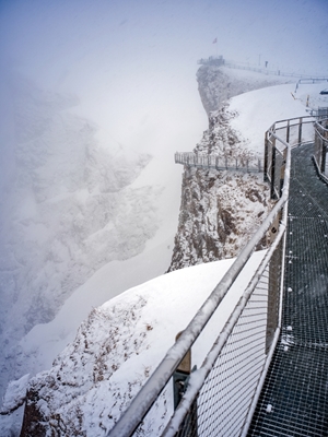 Grindelwald: První procházka po útesech