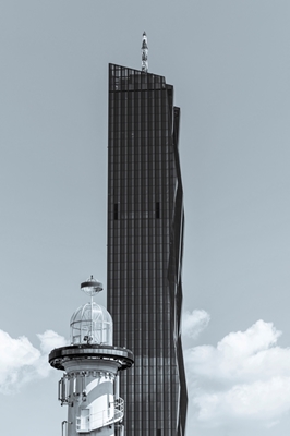 Leuchtturm und DC Tower - Wien