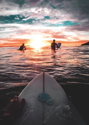 Surfen bei Sonnenuntergang