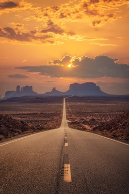 Straße im Monument Valley in den USA