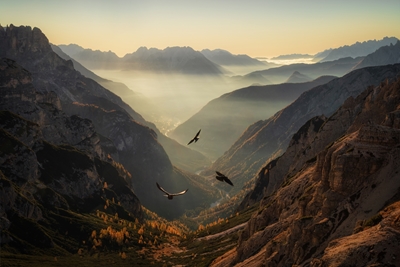 Fliegen Sie in die Dolomiten