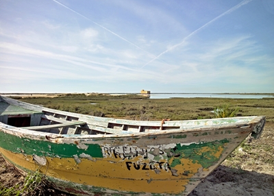 Oude vissersboot in Fuseta