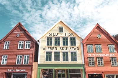 Tři historické domy v Bergenu
