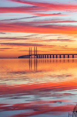 Puesta de sol sobre el estrecho