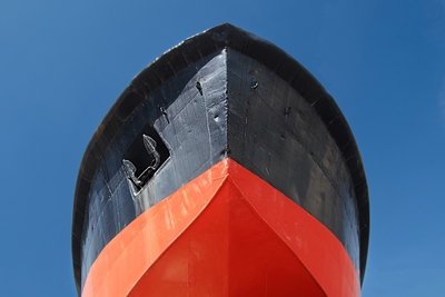 Ship's bow (on dry land)