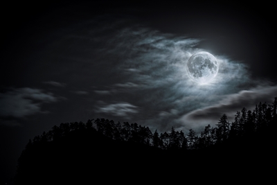 Luna piena nel sud della Carinzia