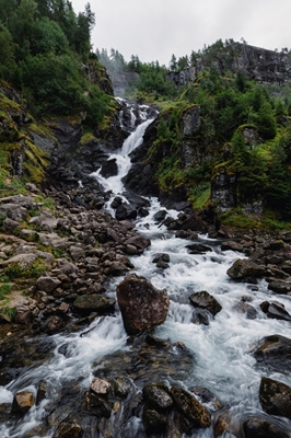 Wasserfall in Skare