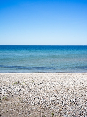 Blue, blue winds and water