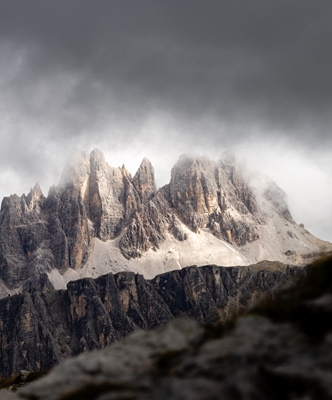 Cime montuose nelle Dolomiti