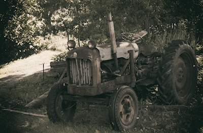 Stary traktor
