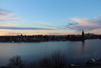 Ratusz w Sztokholmie o zmierzchu