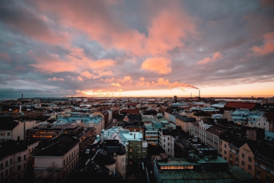 Acima dos telhados de Helsínquia